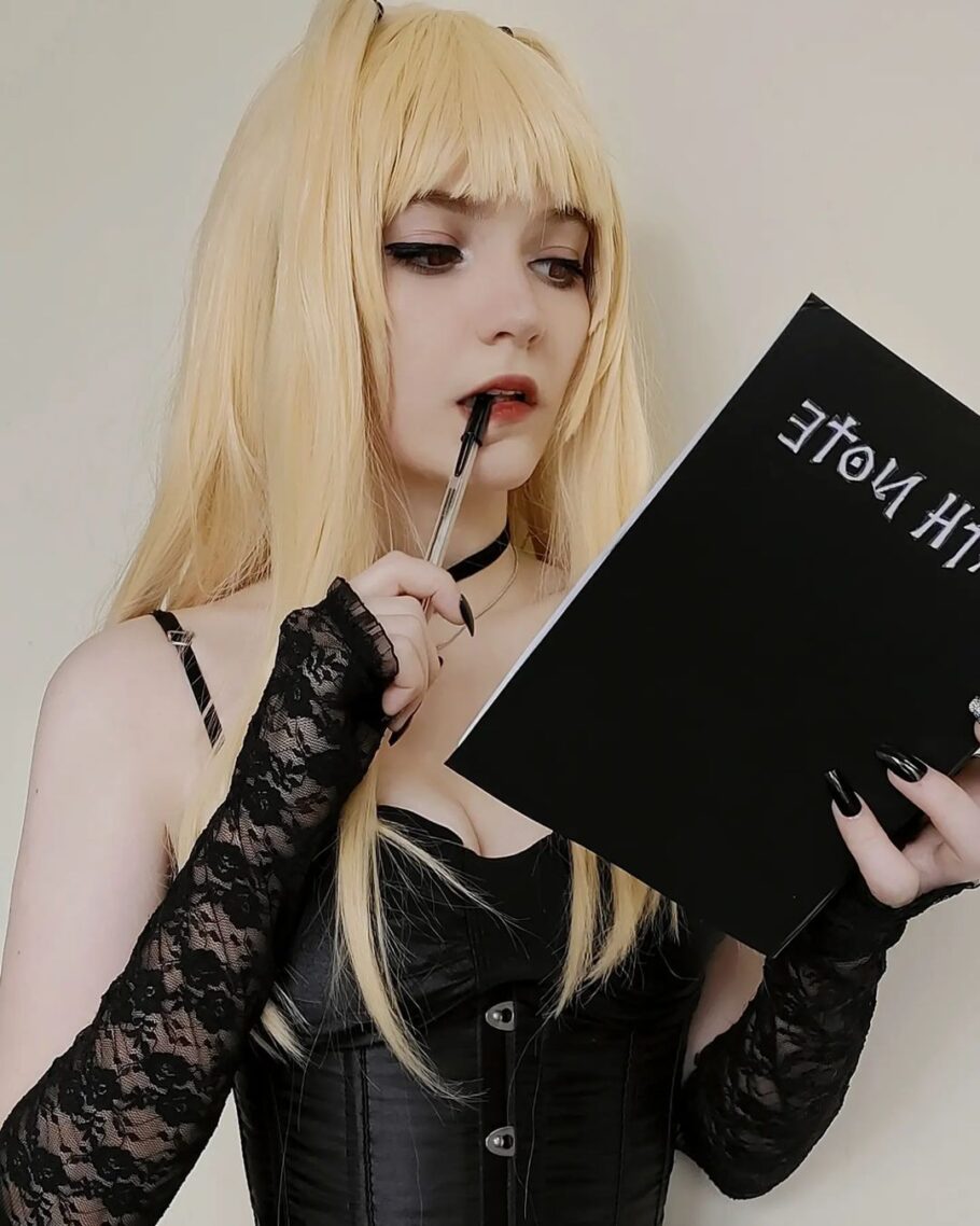 Fã brasileira de Death Note fez um lindo cosplay da Misa