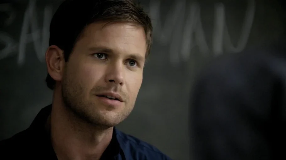 Alaric VOLTA a vida  The Vampire Diaries (1x15) 