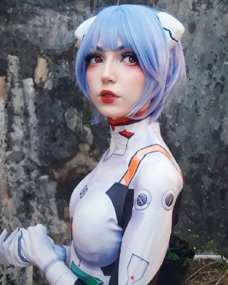 Fã canadense de Neon Genesis Evangelion surpreende com sensacional cosplay  da Rei Ayanami - Critical Hits