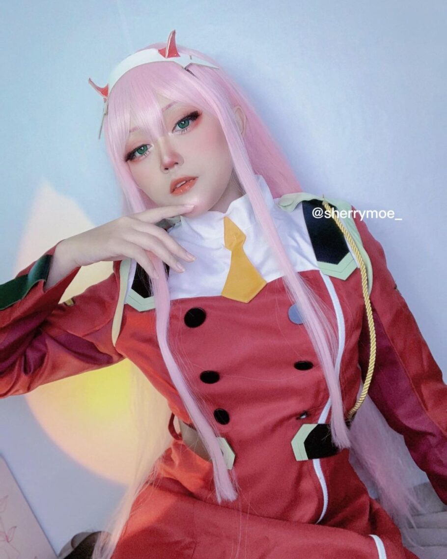 Confira este cosplay maravilhoso da Zero Two de Darling in The Franxx