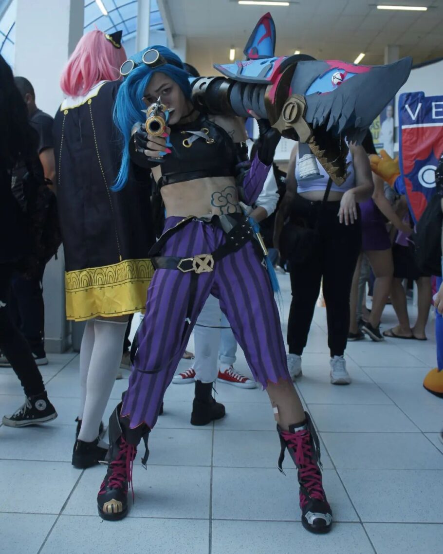 Brasileira fez o melhor cosplay da Jinx de Arcane que você vai ver hoje