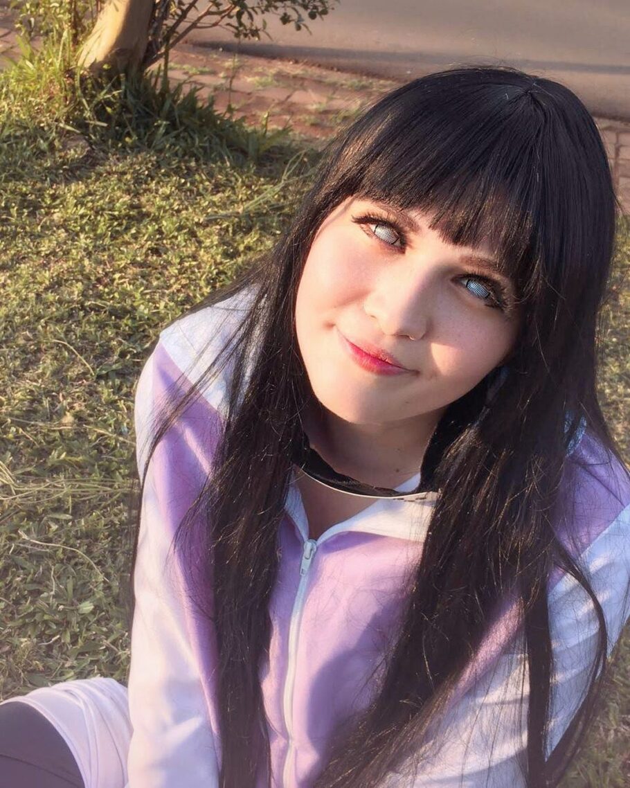 Fã brasileira de Naruto recriou a Hinata perfeitamente com um lindo cosplay