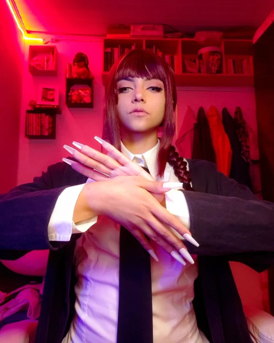 Brasileira Fã De Chainsaw Man Fez Um Cosplay Impecável Da Makima Critical Hits 