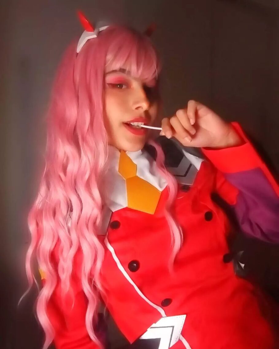 Brasileira fez um cosplay apaixonante da Zero Two