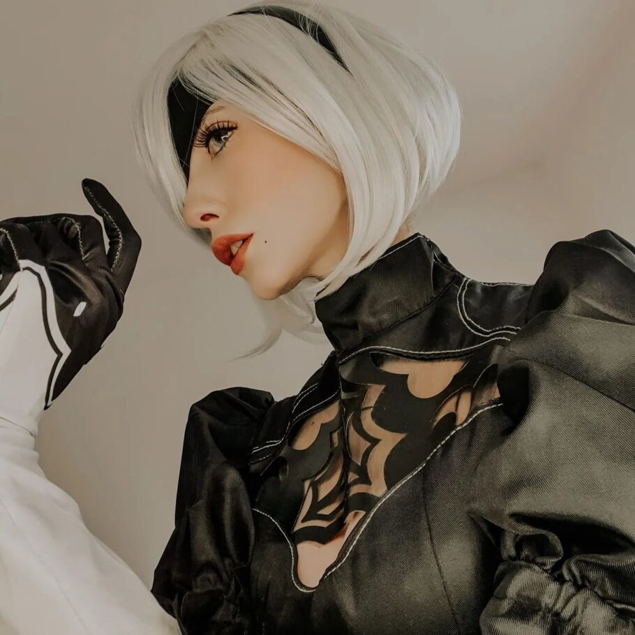 Fã faz cosplay sensacional de A2, personagem do game Nier: Automata