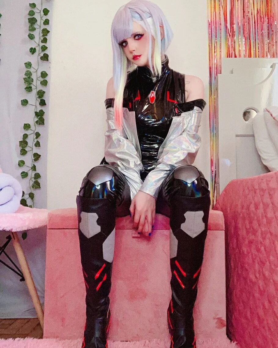 Brasileira alexy_sky_ fez um lindo cosplay da Lucy de Cyberpunk