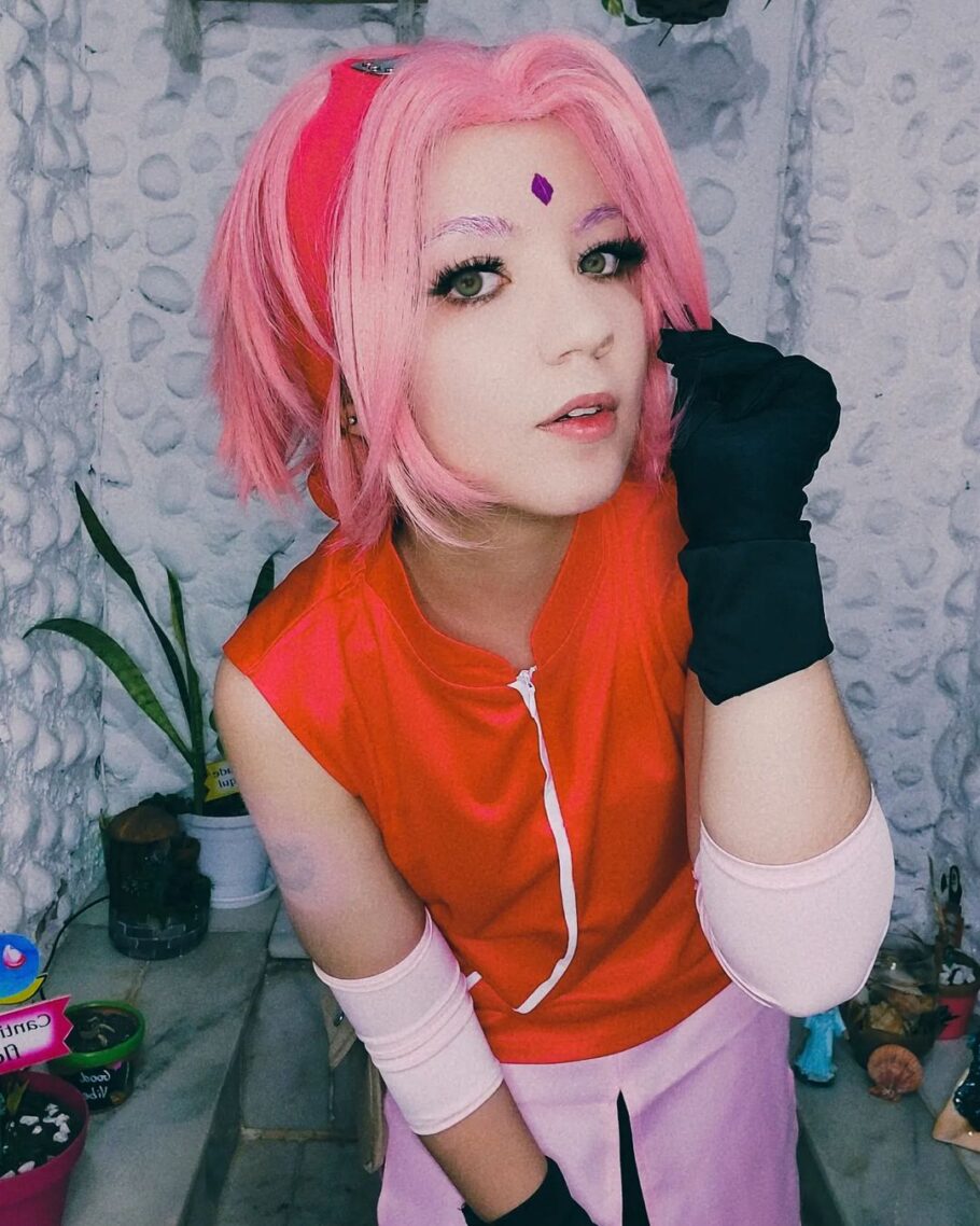 Brasileira savannah.cosplayer fez um lindo cosplay da Sakura de Naruto