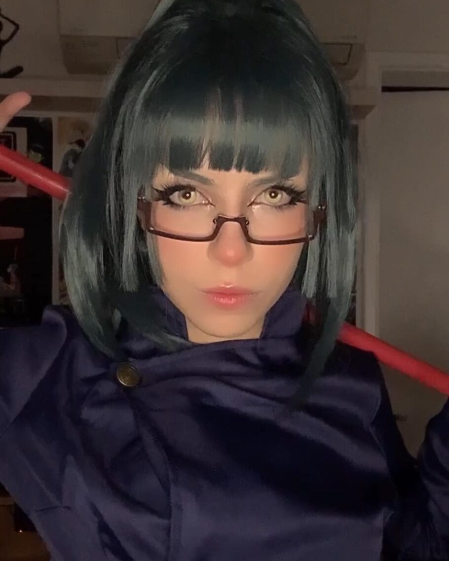 Brasileira giu.pingpong fez um cosplay perfeito da Maki de Jujutsu Kaisen