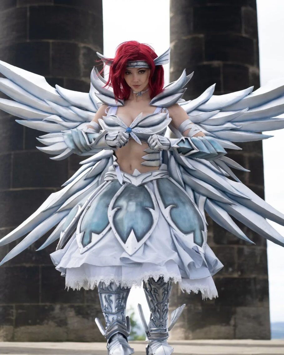 Cosplayer littlejem recriou perfeitamente a Erza de Fairy Tail