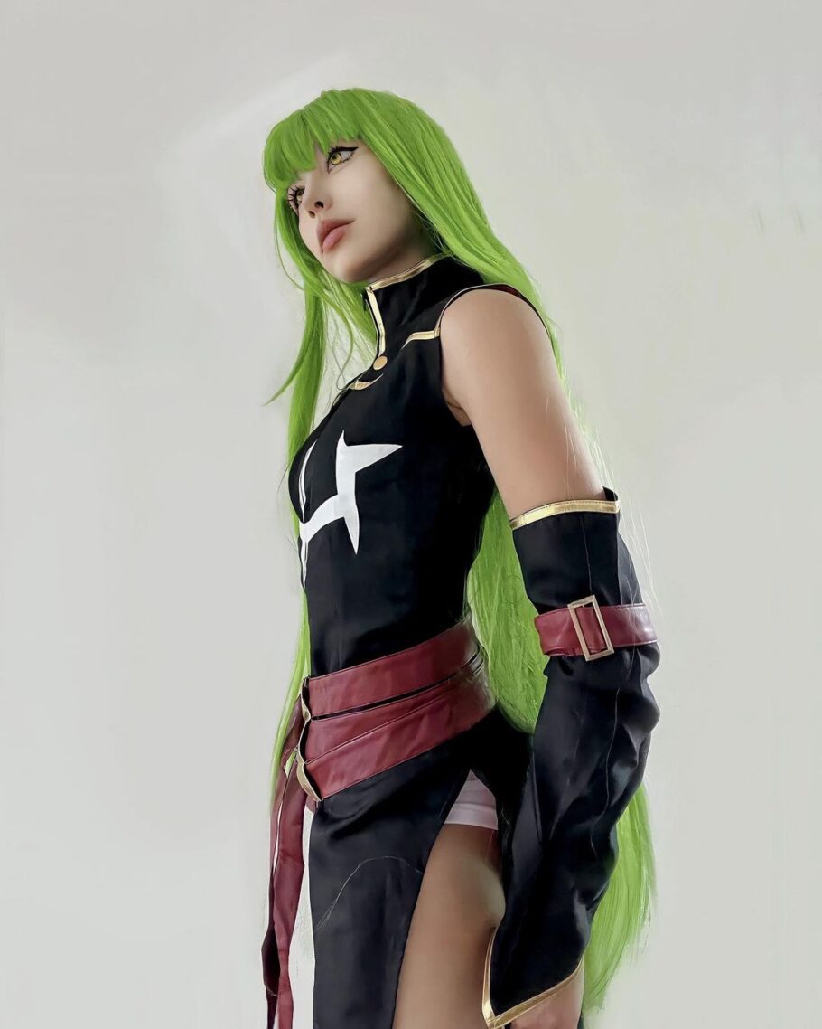 Brasileira mapou_ fez um lindo cosplay da C.C. de Code Geass