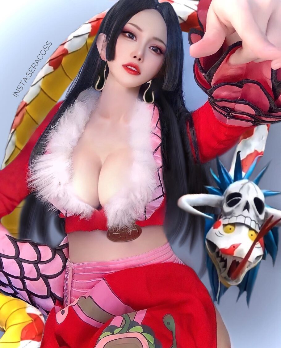 Modelo Japonesa Fez Um Ousado Cosplay Da Hancock De One Piece