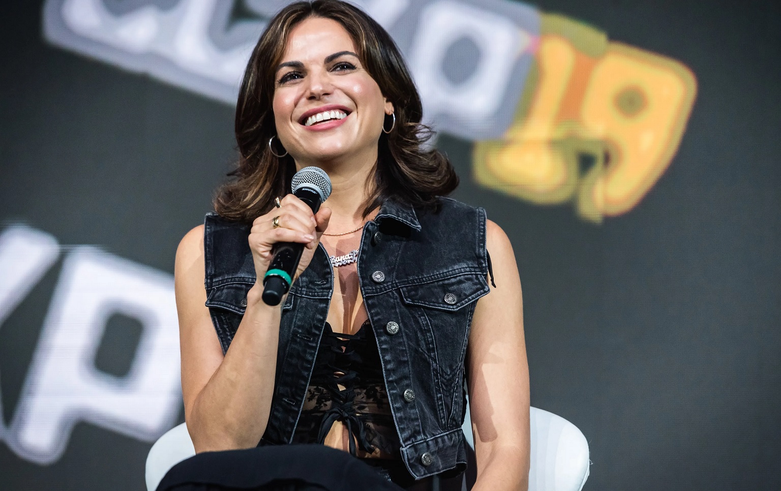 CCXP23 confirma presença de Lana Parrilla de Once Upon a Time