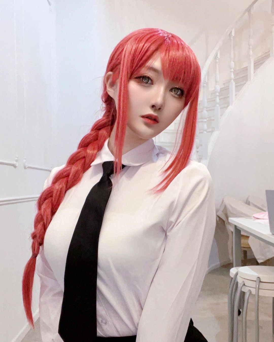 Modelo Japonesa Chocolatcos Fez Um Lindo Cosplay Da Makima De Chainsaw Man Critical Hits