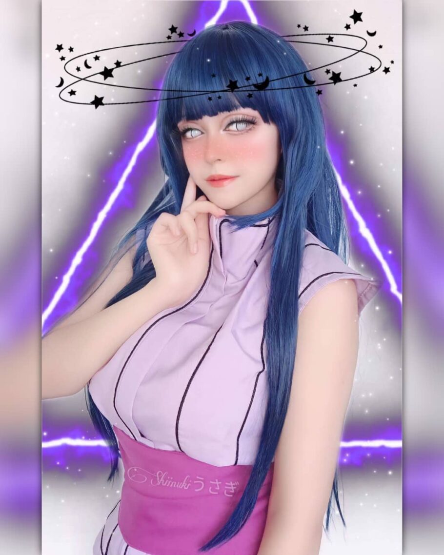 Modelo talentosa arrasa com cosplay de Hinata Hyuuga, conquistando corações com sua interpretação apaixonante