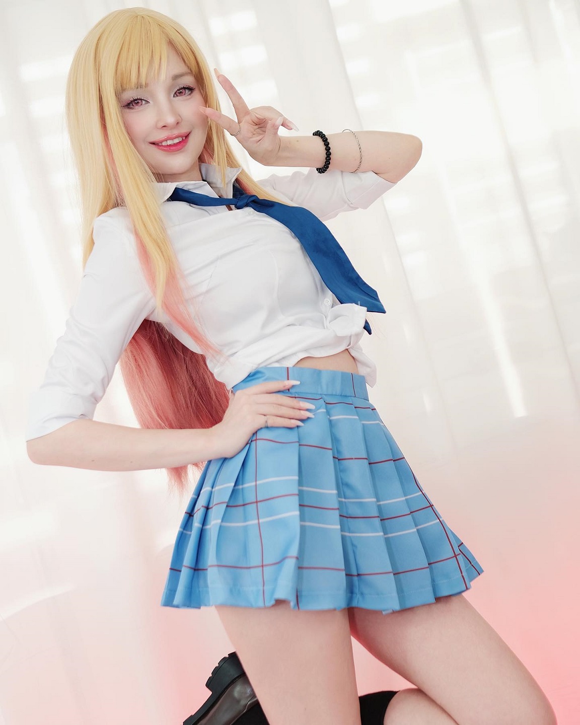 Cosplayer Hidori Rose recriou de forma adorável o visual de Marin de My Dress-Up Darling