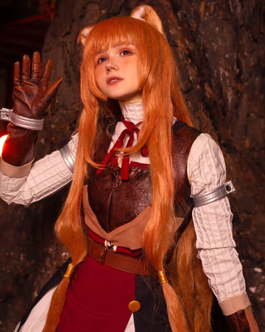 Modelo neyrodesu fez um encantador cosplay da Raphtalia de Shield Hero