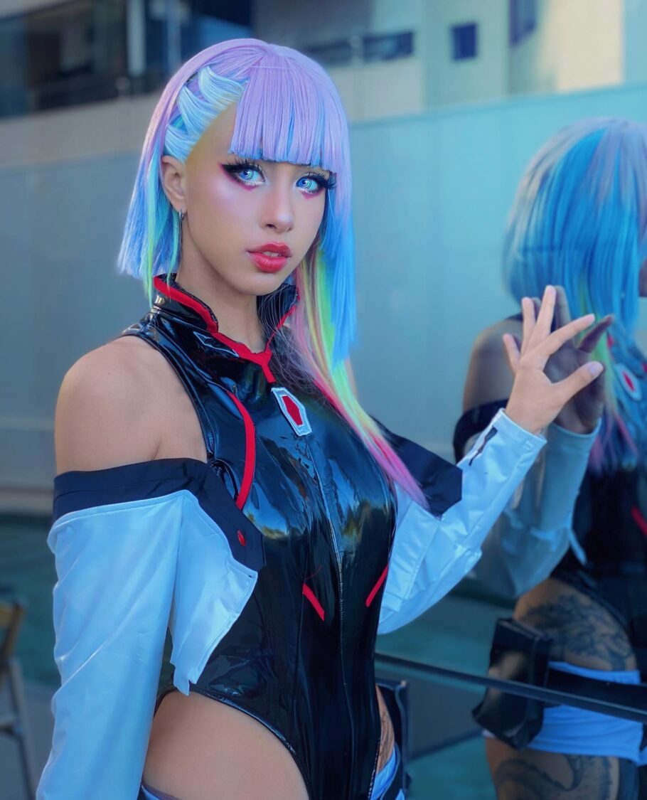 Cosplayer brasileira magic_phyra arrasa com cosplay inspirado em Lucy do universo Cyberpunk