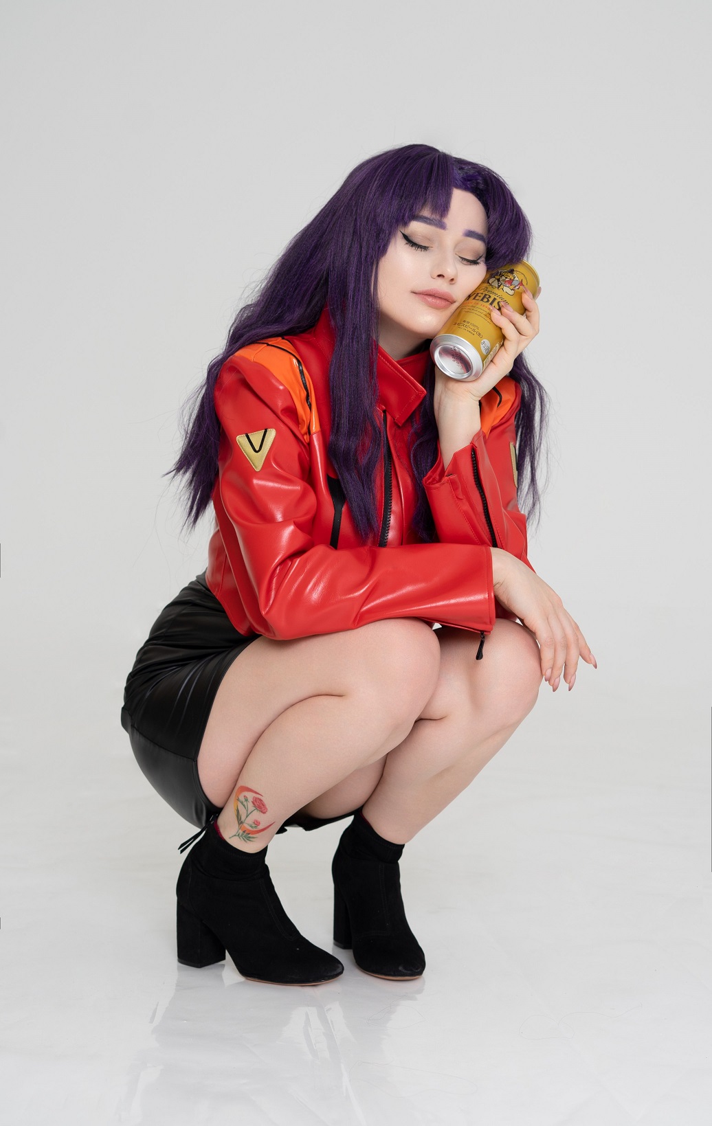 Modelo Shadory fez um apaixonante cosplay de Misato de Evangelion