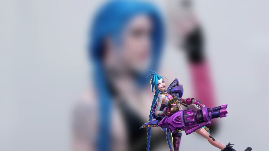 Modelo impressiona com seu apaixonante cosplay da Jinx de League of Legends