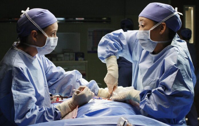 Quiz – Você se lembra quem realizou essas cirurgias em Grey's Anatomy?