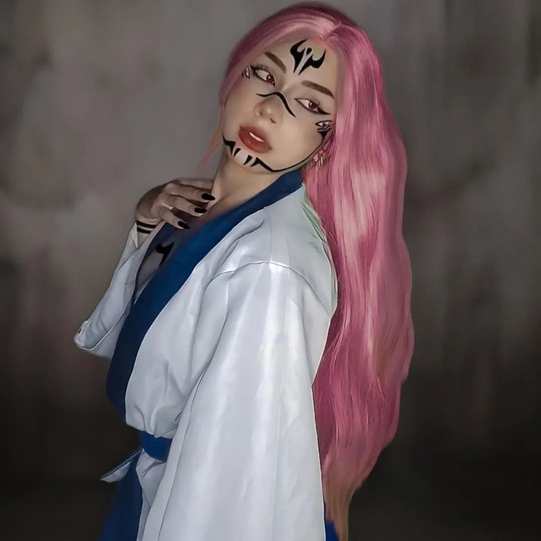 Cosplayer brasileira arrasa ao incorporar perfeitamente a versão feminina de Sukuna de Jujutsu Kaisen