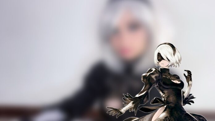 Modelo haiku_cosplay encanta com um ousado cosplay da 2B de Nier Automata