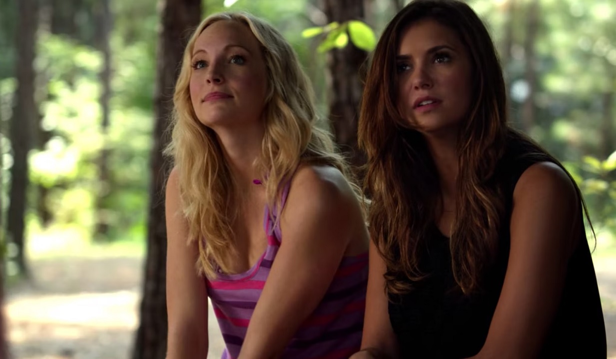 Quiz - Você consegue lembrar se essas frases foram ditas por Elena ou Caroline em The Vampire Diaries?