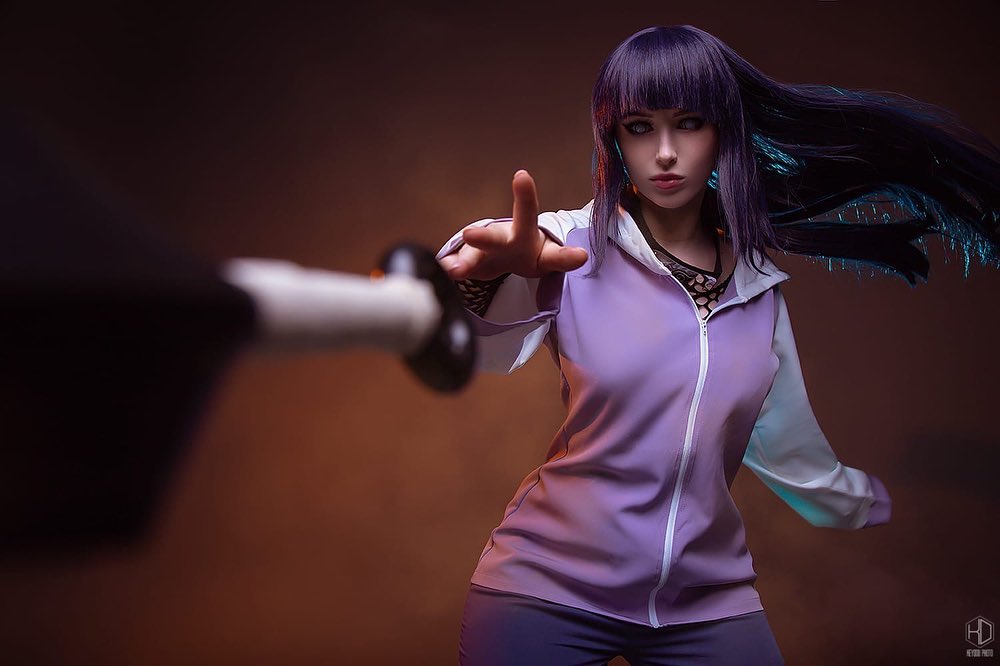 Modelo melamori.cosplay fez um apaixonante cosplay da Hinata de Naruto