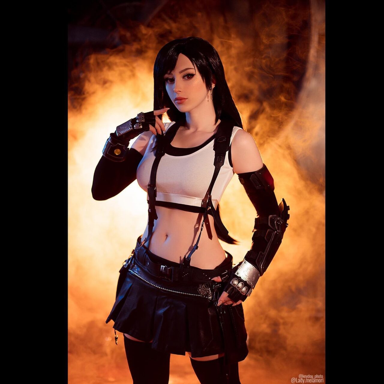 Modelo melamori.cosplay fez um lindo cosplay da Tifa de Final Fantasy