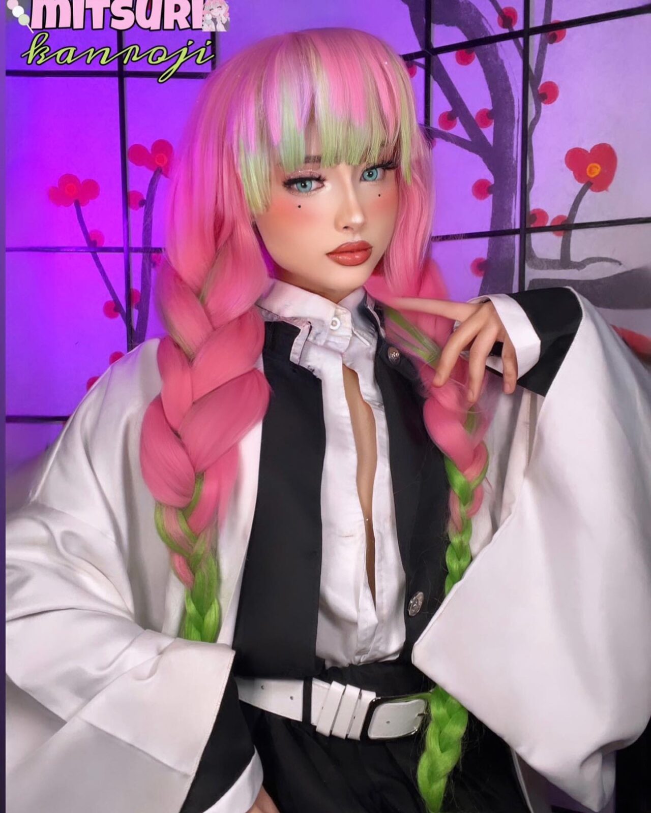 Modelo nahopoyopom fez um apaixonante cosplay da Mitsuri de Demon