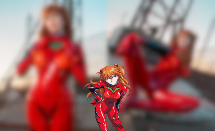 Modelo Kerocchi fez um cosplay impecável da Asuka de Neon Genesis Evangelion