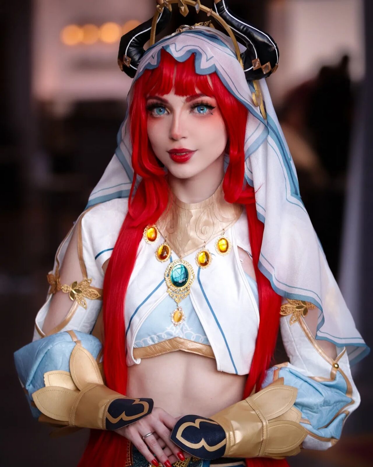 Brasileira Alice Dias fez um encantador cosplay da Nilou de Genshin Impact