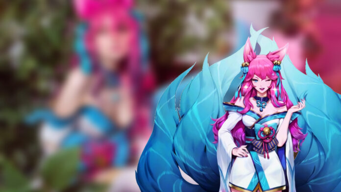 Cosplayer dá vida a Ahri na skin Florescer Espiritual de League of Legends através de um luxuoso cosplay