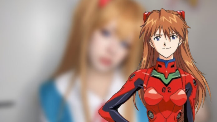 Cosplayer realiza um majestoso visual da Asuka Soryu de Neon Genesis Evangelion