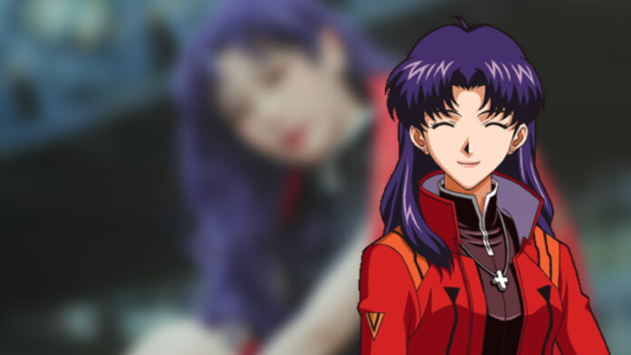 Fã de Neon Genesis Evangelion dá vida a Misato Katsuragi através de um magnífico cosplay