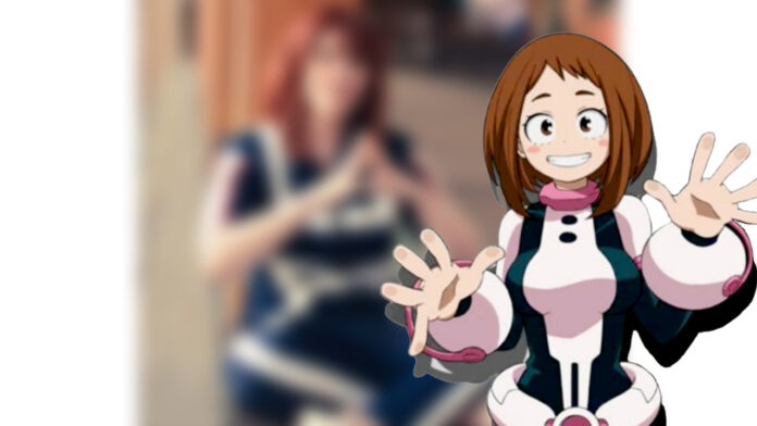 Modelo impressiona com luxuoso cosplay da adorável Ochaco Uraraka de My Hero Academy