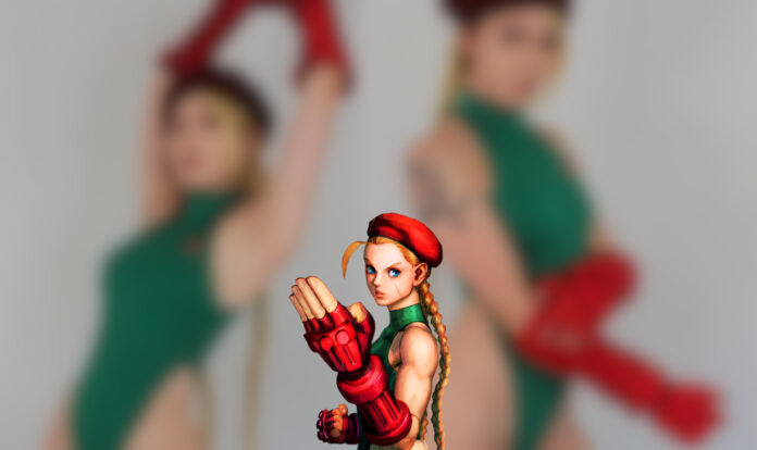 Modelo Caytie transforma-se na Cammy de Street Fighter em um cosplay impecável