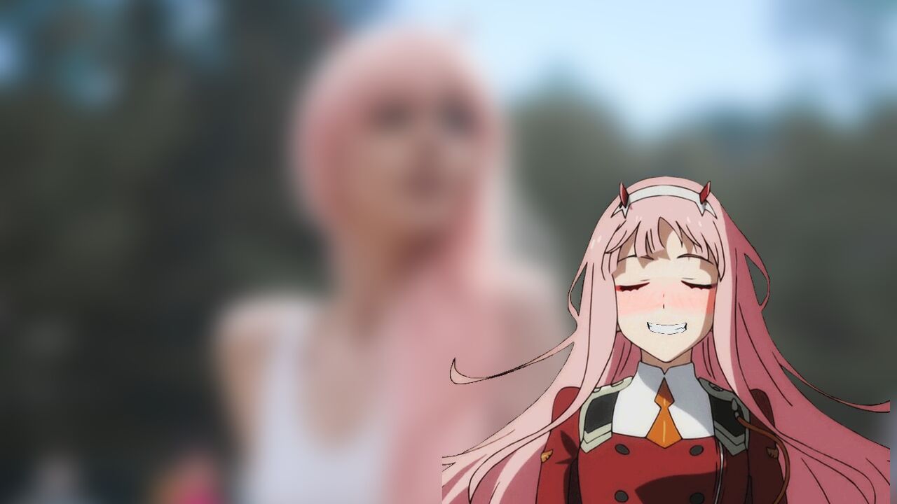 Modelo pearythecatapus surpreendeu com um apaixonante cosplay da Zero Two