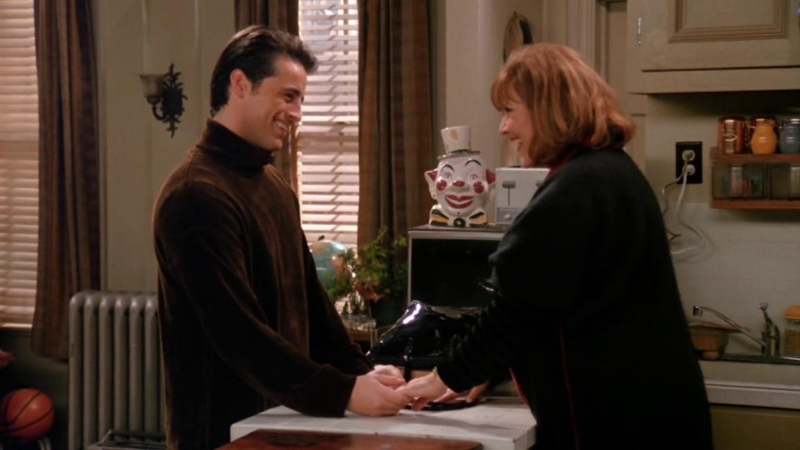 Em qual episódio Brenda Vaccaro aparece em Friends?