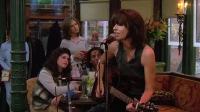 Em qual episódio Chrissie Hynde aparece em Friends?