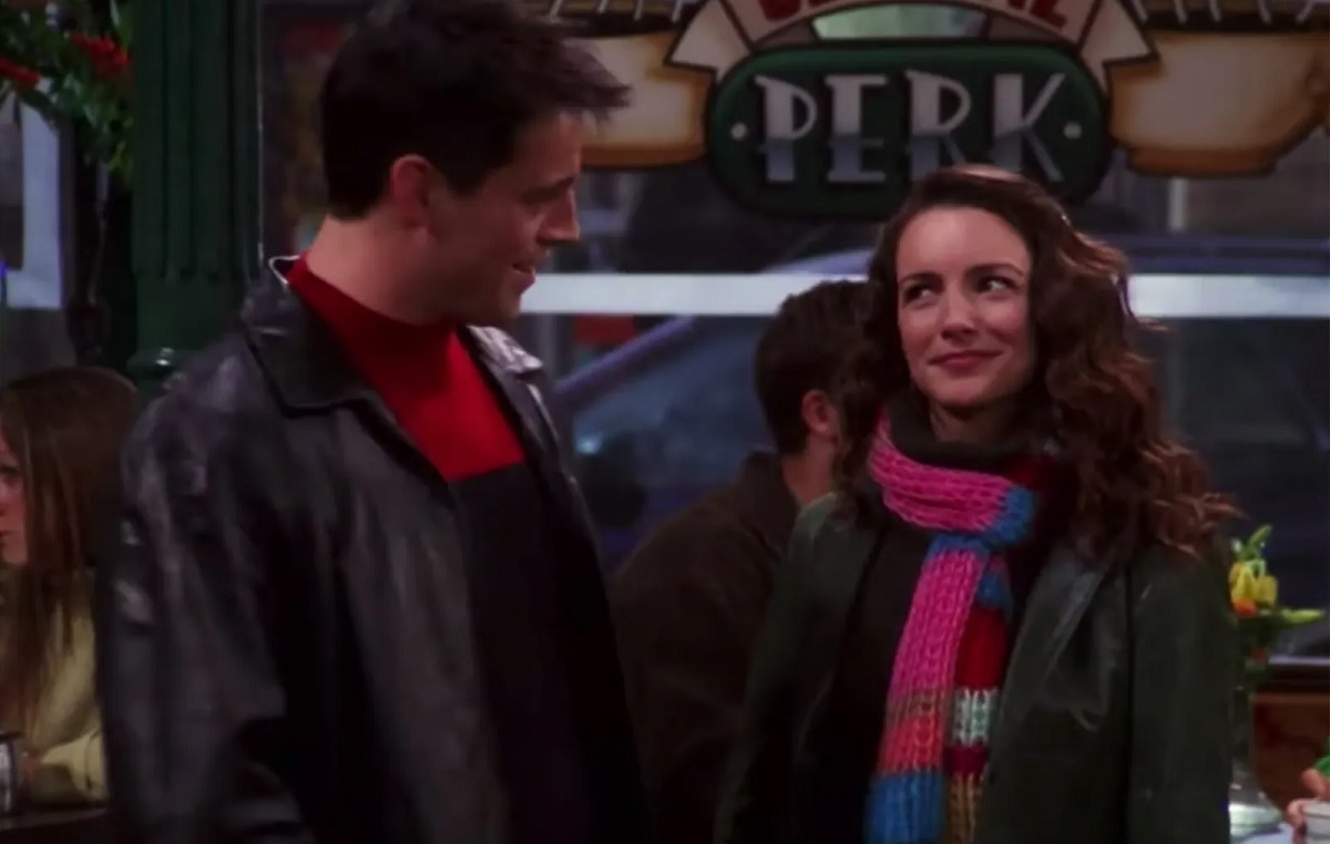 Em qual episódio Kristin Davis aparece em Friends?