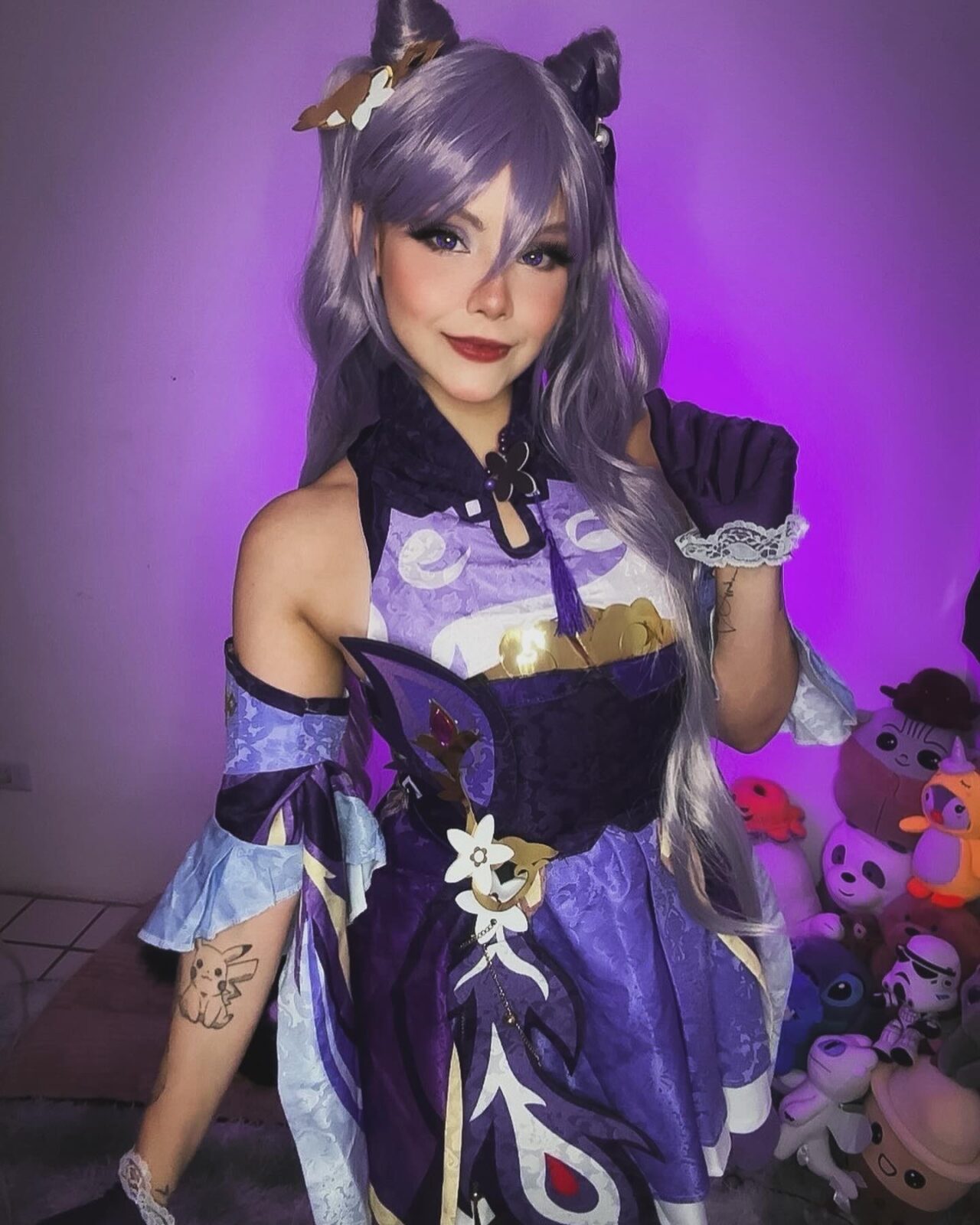 Brasileira madu_frn vai eletrocutar o seu coração com esse cosplay da Keqing de Genshin Impact