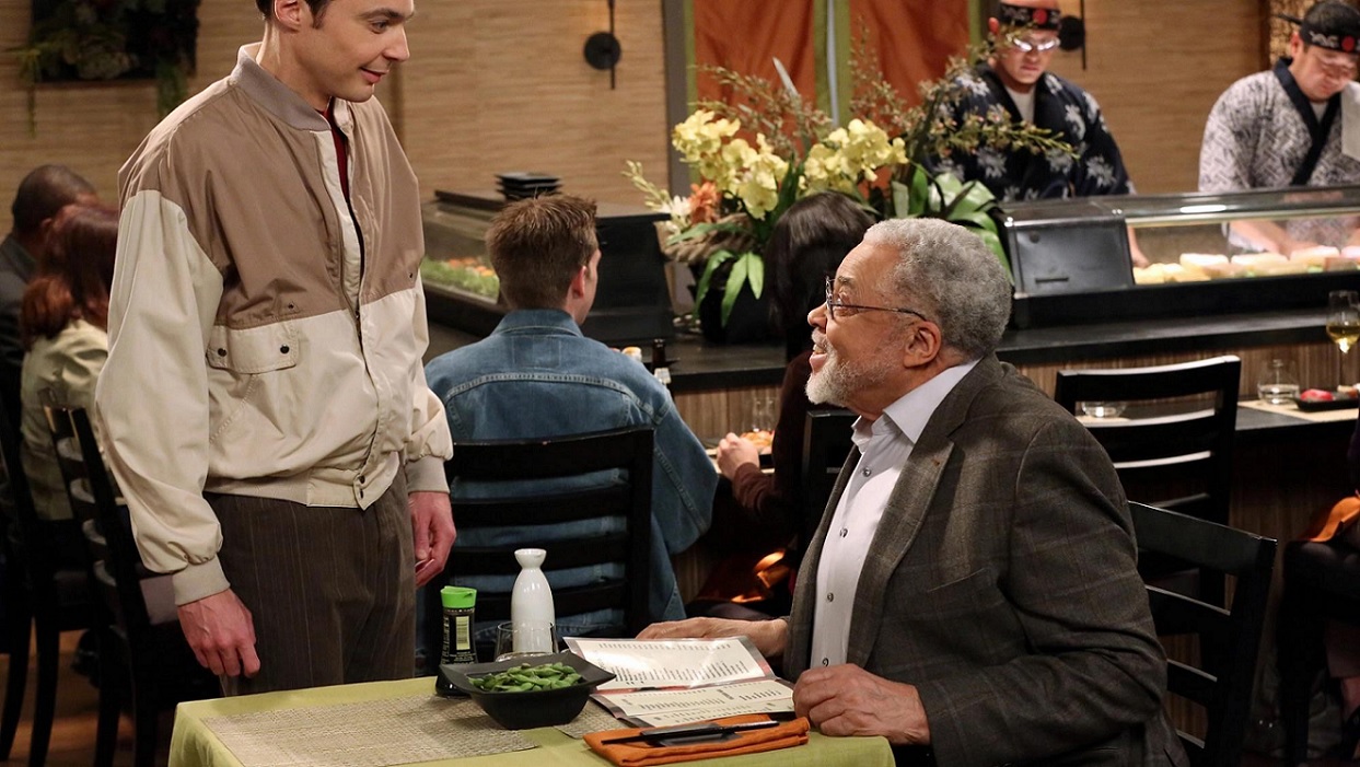 Em qual episódio James Earl Jones aparece em The Big Bang Theory?