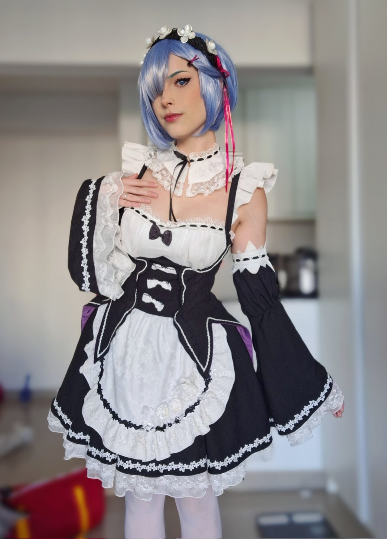 Brasileira Suppai Ly vai conquistar o seu coração com esse cosplay da Rem de Re:Zero