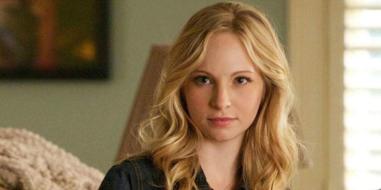 Em qual episódio de The Vampire Diaries Caroline descobre que está 