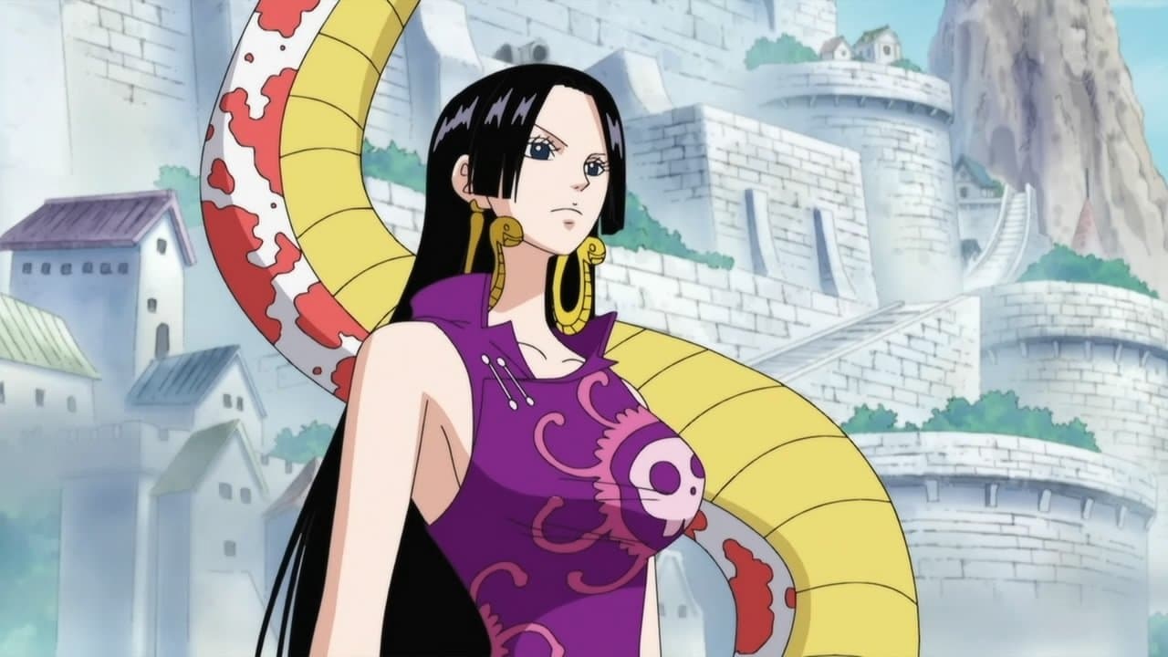 Modelo Fabibi transforma-se na Boa Hancock de One Piece em um cosplay impecável