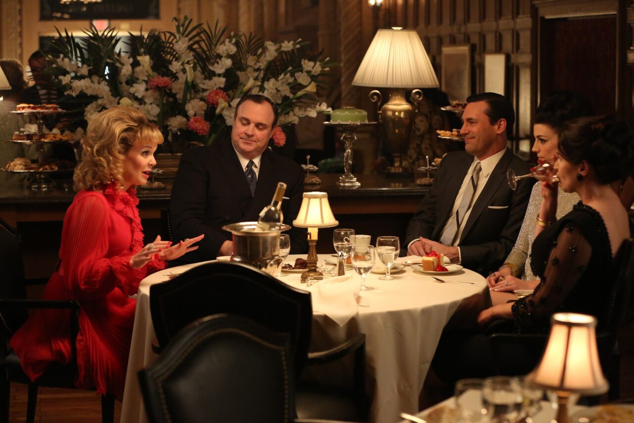 Em qual episódio de Mad Men acontece a fusão das agências SCDP e CGC?