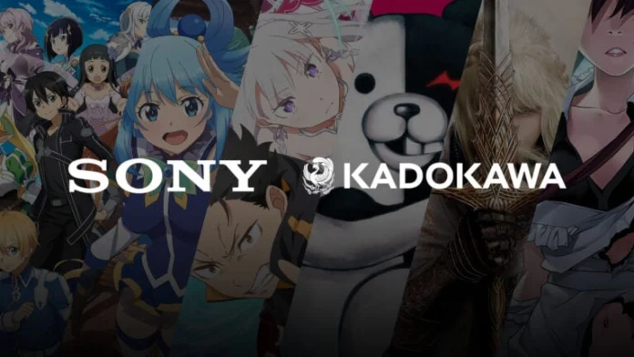 A Sony Group Corporation anunciou a assinatura de um acordo de aliança estratégica de capital e negócios com a Kadokawa Corporation, incluindo a aquisição de 12.054.100 novas ações da Kadokawa por meio de um aumento de capital por terceiros em 7 de janeiro de 2025. O investimento é avaliado em aproximadamente 50 bilhões de ienes (cerca de US$ 320 milhões), tornando a Sony a maior acionista da Kadokawa, com cerca de 10% das ações da empresa, incluindo aquelas adquiridas anteriormente em fevereiro de 2021. A Sony não tem planos de adquirir ações adicionais da Kadokawa após esta transação. O que é a Kadokawa Corporation? A Kadokawa Corporation é a controladora de diversas subsidiárias em áreas como publicação, cinema, multimídia e jogos. Algumas das empresas associadas incluem FromSoftware (desenvolvedora de Elden Ring), Spike Chunsoft, Gotcha Gotcha Games e ACQUIRE. Objetivos da aliança estratégica A colaboração entre Sony e Kadokawa visa: Maximizar o valor das propriedades intelectuais (IP) globalmente. Investimentos conjuntos em conteúdo, descoberta de novos criadores e promoção de produções multimídia. Adaptação de IPs da Kadokawa para live-actions e séries de TV globalmente. Co-produção de animes e distribuição global dos trabalhos da Kadokawa pela Sony. Expansão de jogos da Kadokawa no mercado global. Desenvolvimento de recursos humanos para produção virtual e outras tecnologias emergentes. Declarações dos líderes Takeshi Natsuno, CEO da Kadokawa, destacou que a parceria fortalecerá as capacidades criativas da empresa e expandirá as opções de mídia com o suporte global da Sony. “Estamos confiantes de que essa aliança contribuirá significativamente para aumentar o valor de nossas propriedades intelectuais e nossa valorização corporativa a médio e longo prazo.” Hiroki Totoki, presidente e COO da Sony, reforçou a importância dessa parceria para unir o extenso ecossistema de criação de IPs da Kadokawa à força da Sony em expandir globalmente entretenimentos como animes e jogos. “Trabalharemos juntos para realizar a estratégia ‘Global Media Mix’ da Kadokawa e a visão de longo prazo da Sony, ‘Creative Entertainment Vision’.”