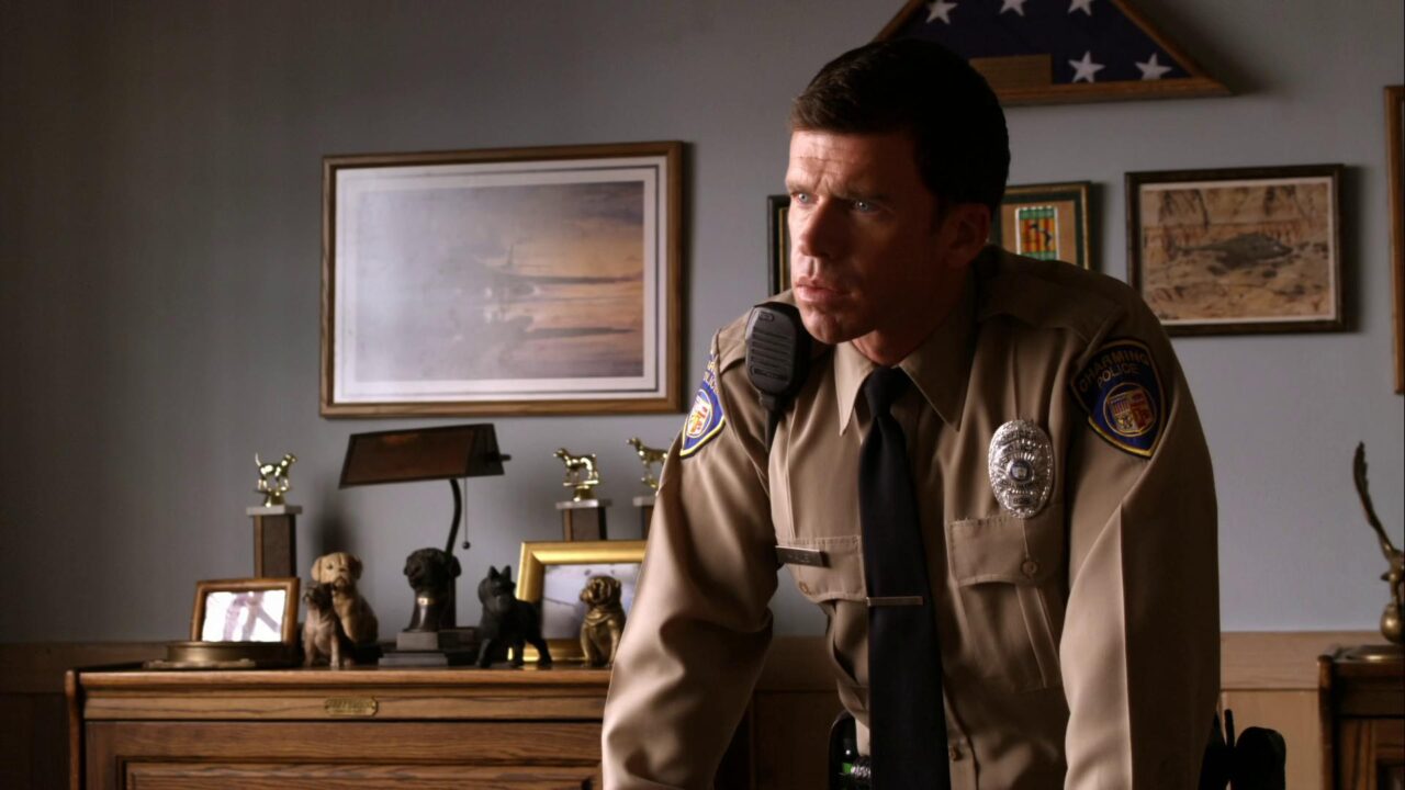 Por que Taylor Sheridan saiu de Sons of Anarchy?