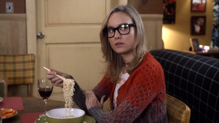 Por que Brie Larson deixou Community?